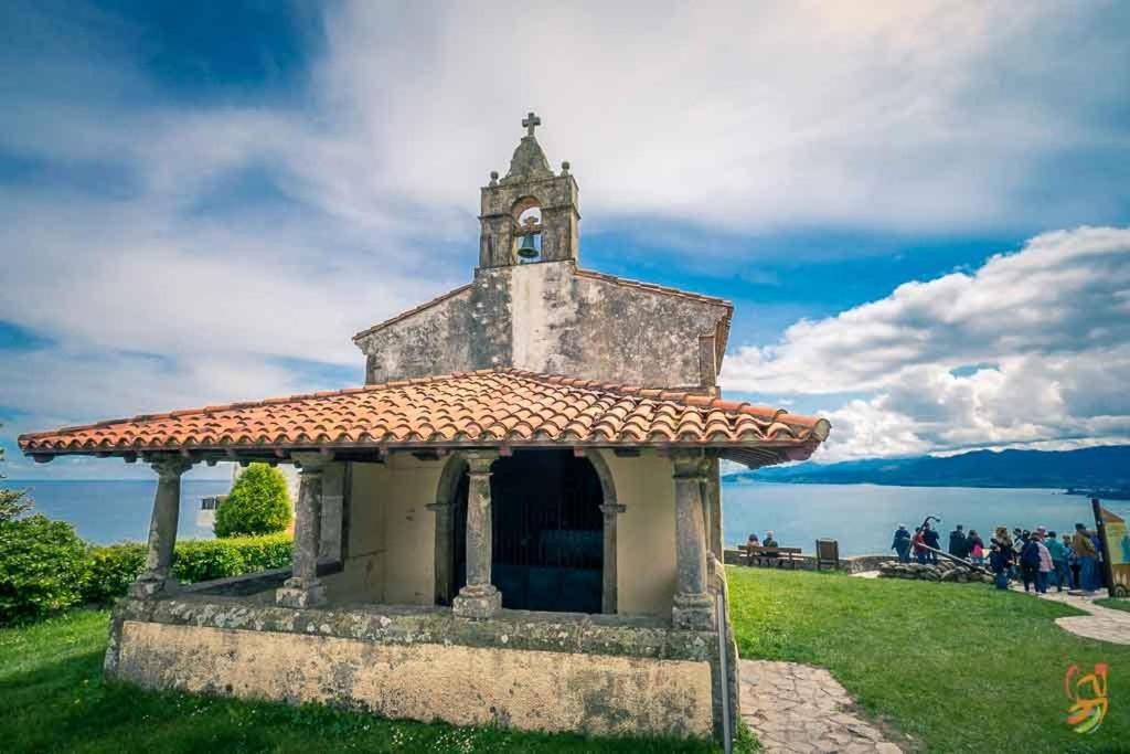 Mirador Del Cantabrico Lastres Bagian luar foto
